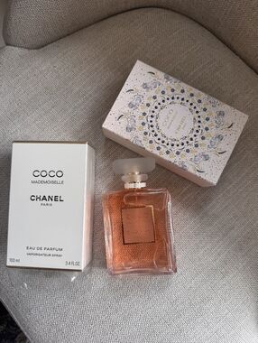 CHANEL Coco Mademoiselle Pink/Peach Glass Bottle with Gold Accents